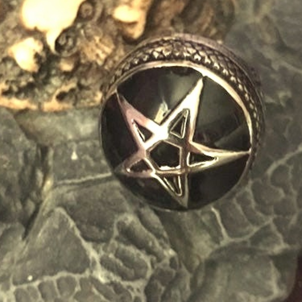 killstar pentagram ring